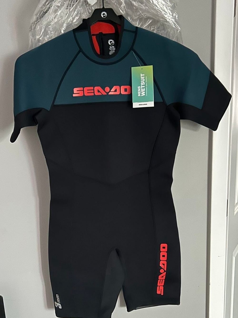 New! Men’s Sea-Doo Short Sleeve Swim Rash Guard - Teal/Black